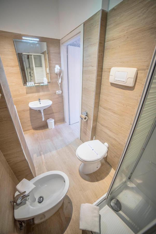 Galleria Frascati Rooms&Apartment Esterno foto