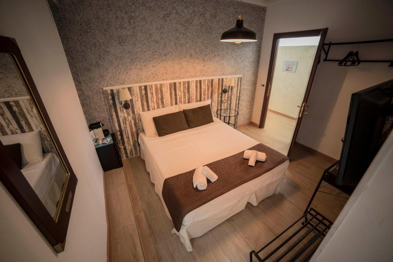 Galleria Frascati Rooms&Apartment Esterno foto
