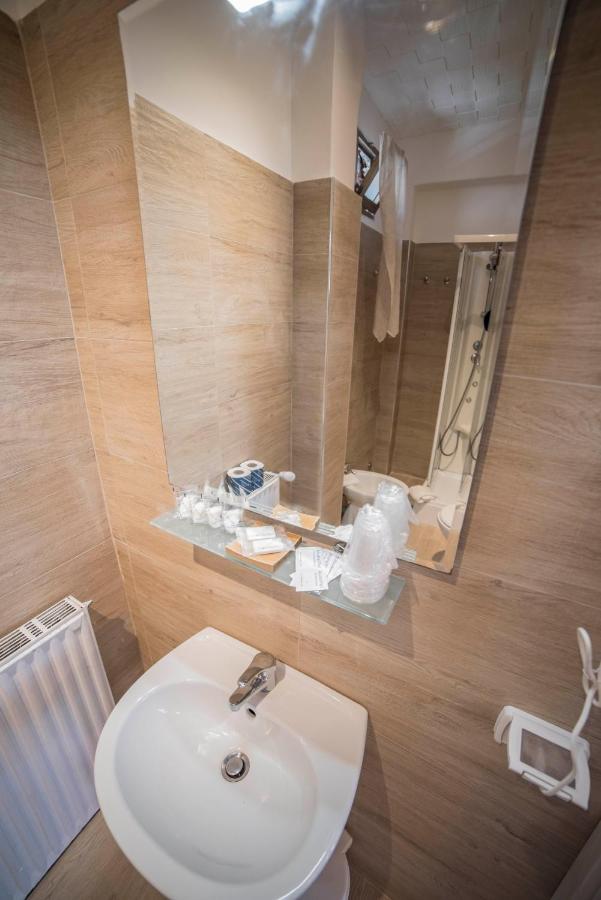 Galleria Frascati Rooms&Apartment Esterno foto