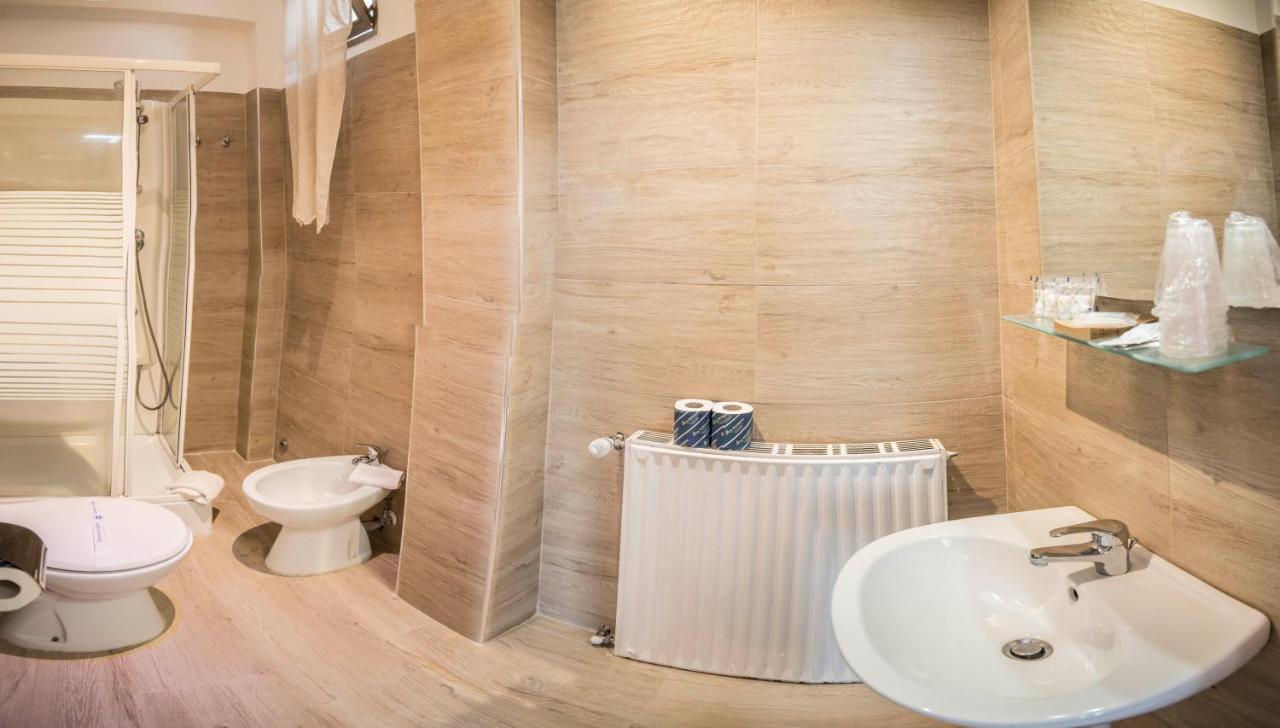 Galleria Frascati Rooms&Apartment Esterno foto