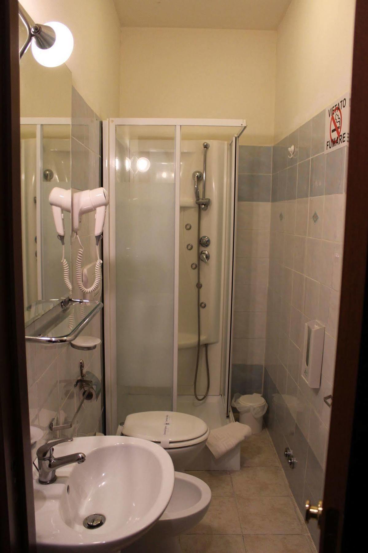 Galleria Frascati Rooms&Apartment Esterno foto