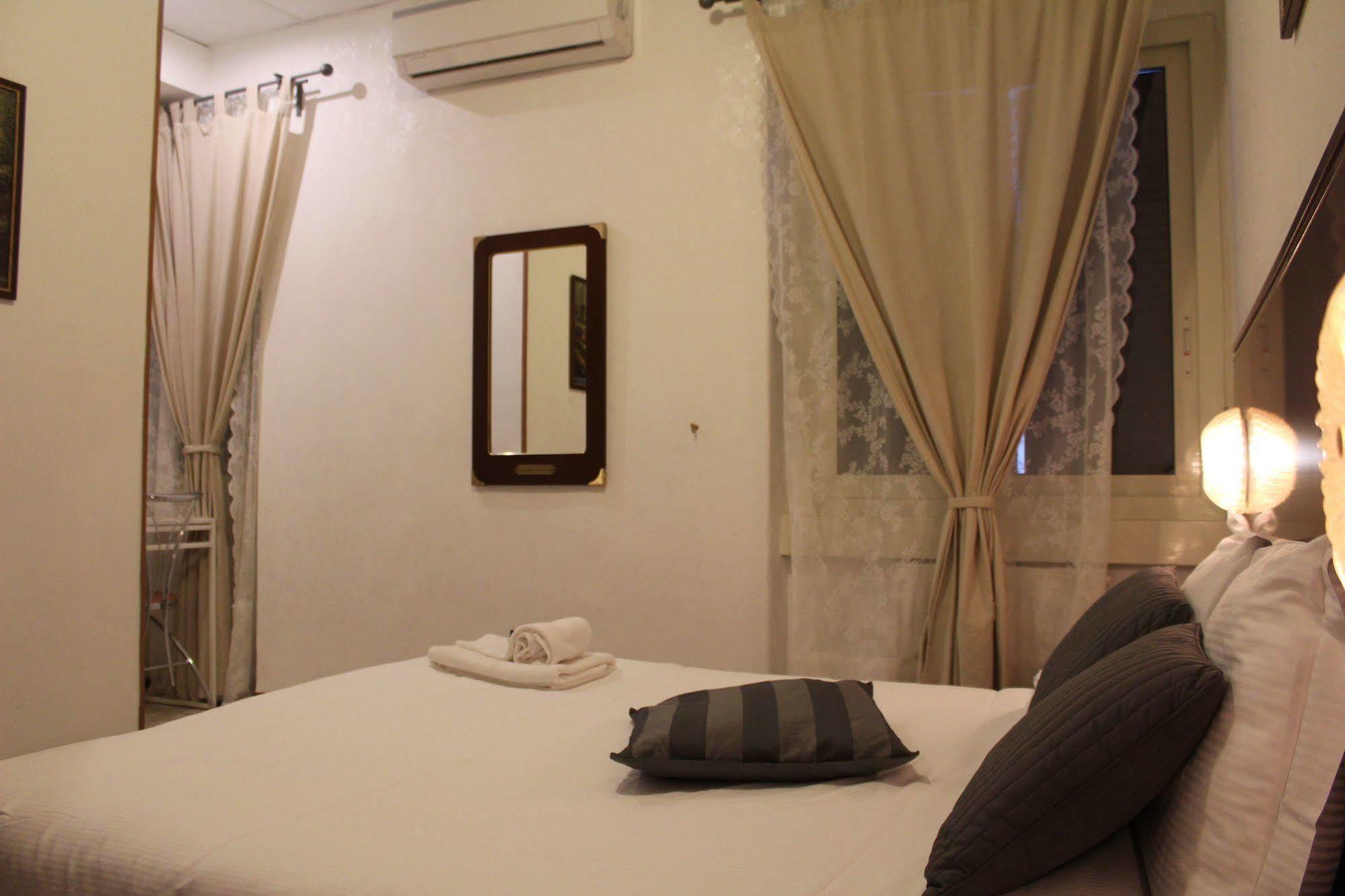 Galleria Frascati Rooms&Apartment Esterno foto