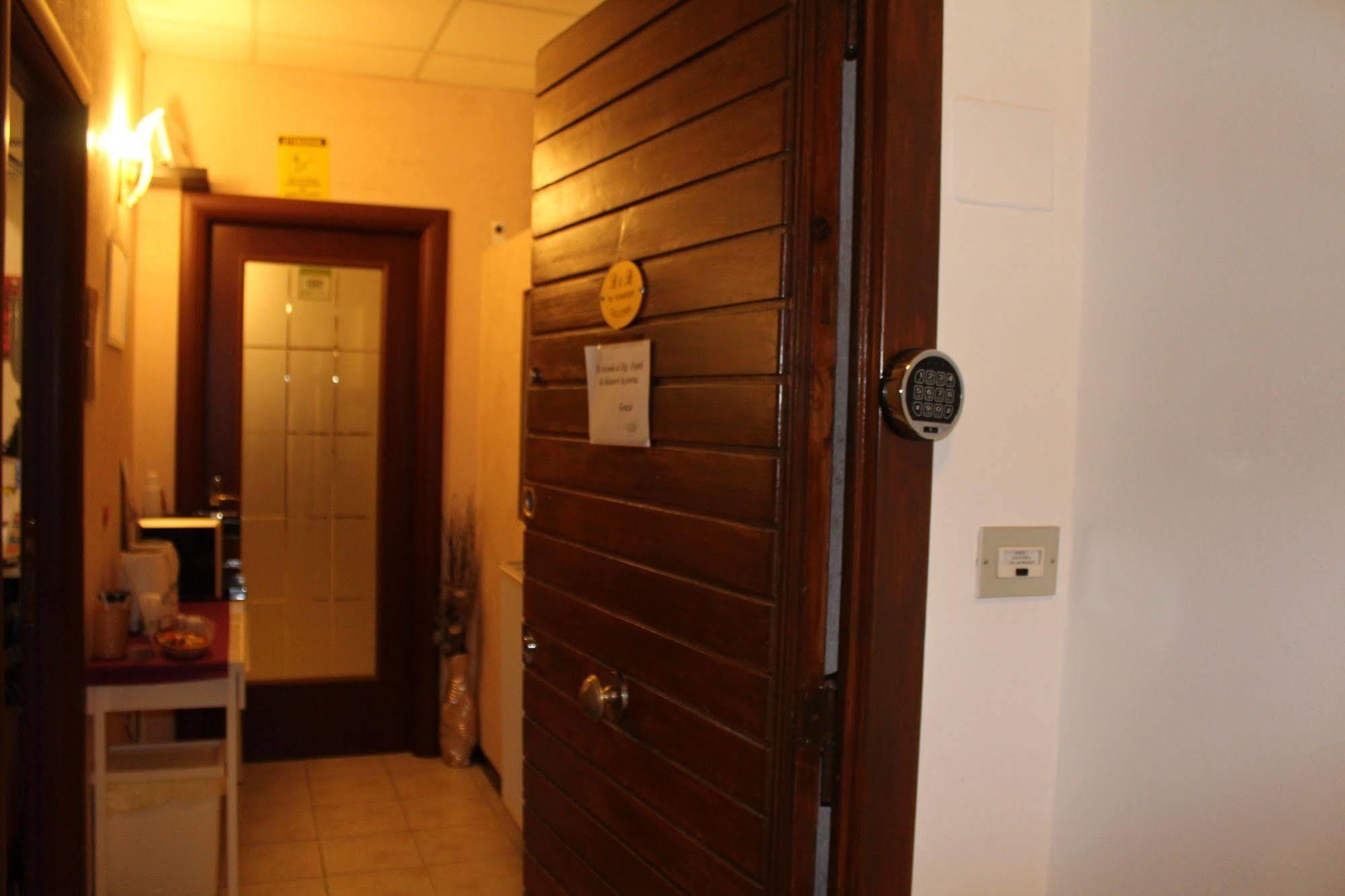 Galleria Frascati Rooms&Apartment Esterno foto